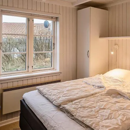 Ve147-vejers-strand-violvej-16 *